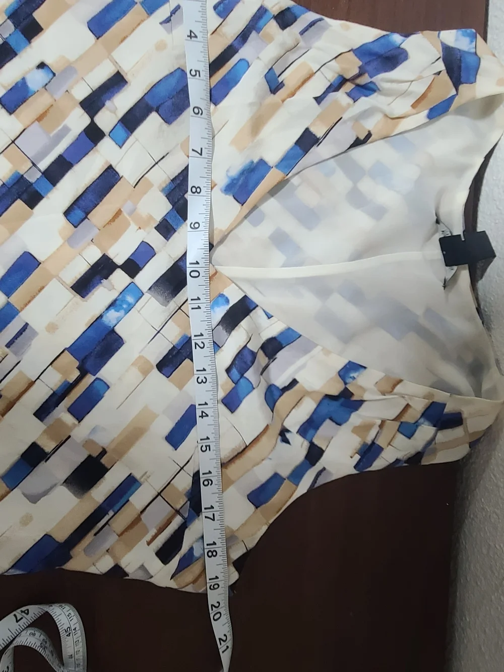 White House Black Market Sleeveless V-Neck Asymmetrical Blue & Tan Print Top